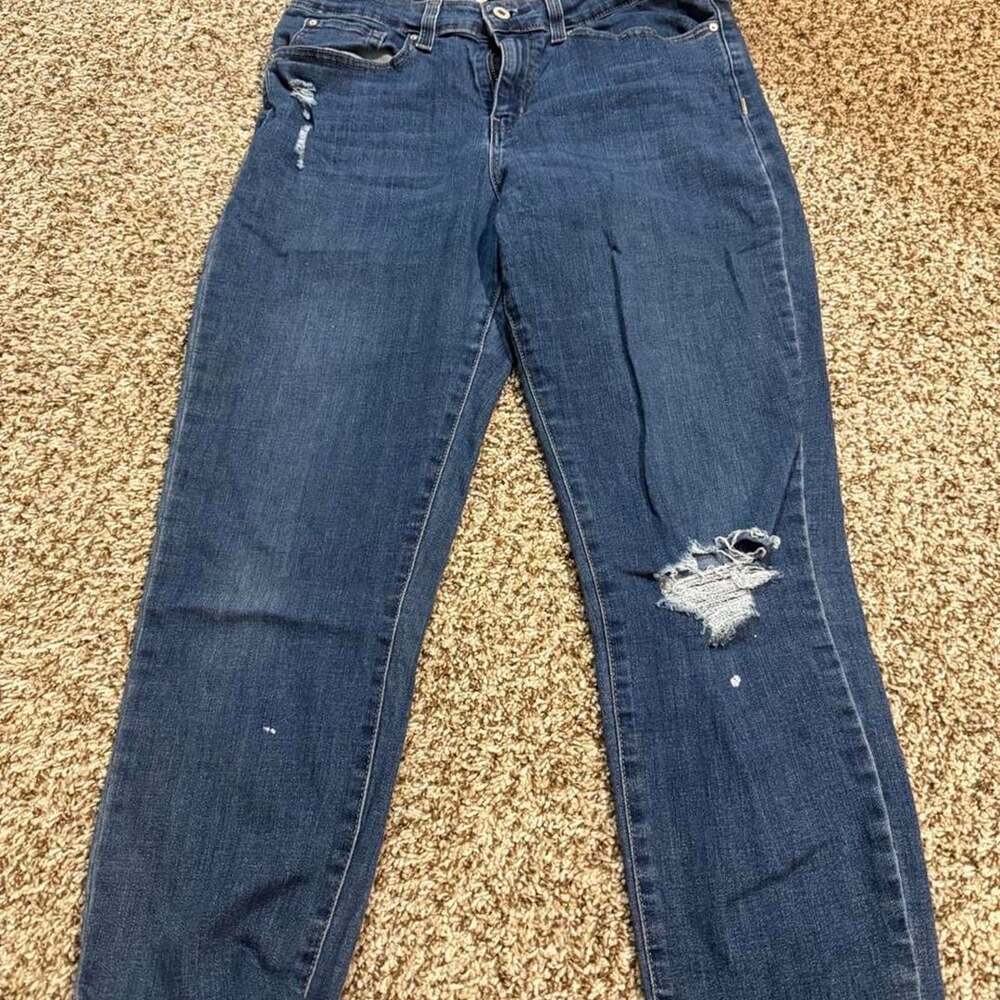 Signature by Levi Strauss Mid Rise Boyfriend Jeans Size 10 - W30